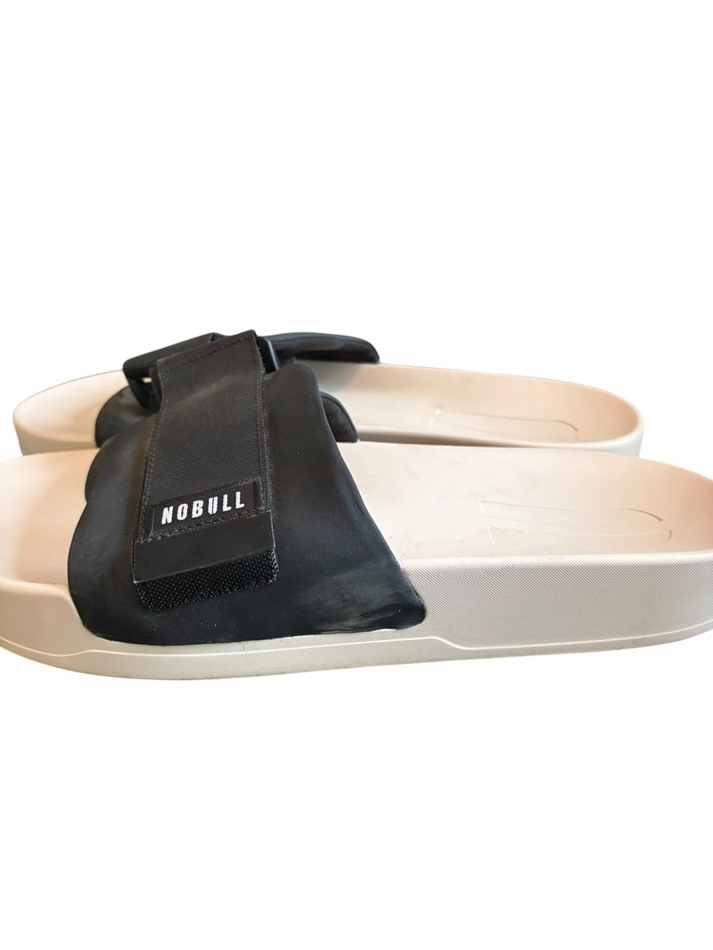 NOBULL White & Black Adjustable Slides Sandals Men’s Size 11 Summer Shoes